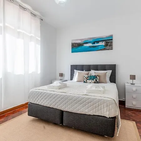 Tatil Evi Serenity Sao Roque 2 Bedroom House In With Parking Funchal