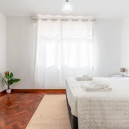 Serenity Sao Roque 2 Bedroom House In With Parking * Funchal