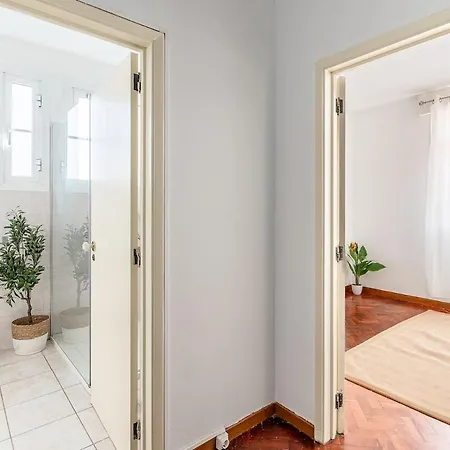 Serenity Sao Roque 2 Bedroom House In With Parking Funchal (Madeira)