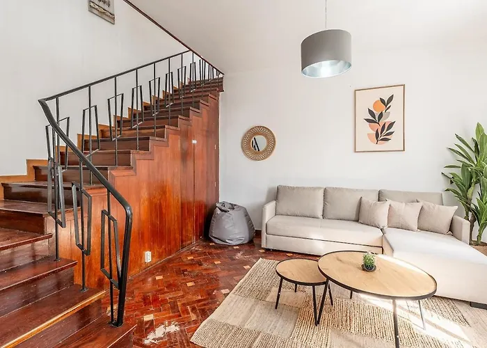 別荘 Serenity Sao Roque 2 Bedroom House In With Parking フンシャル